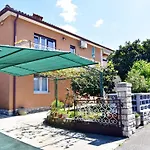 In Mit Schoener Terrasse By Interhome *