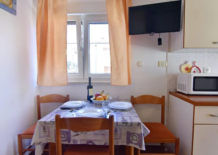 In Mit Schoener Terrasse By Interhome Διαμέρισμα *