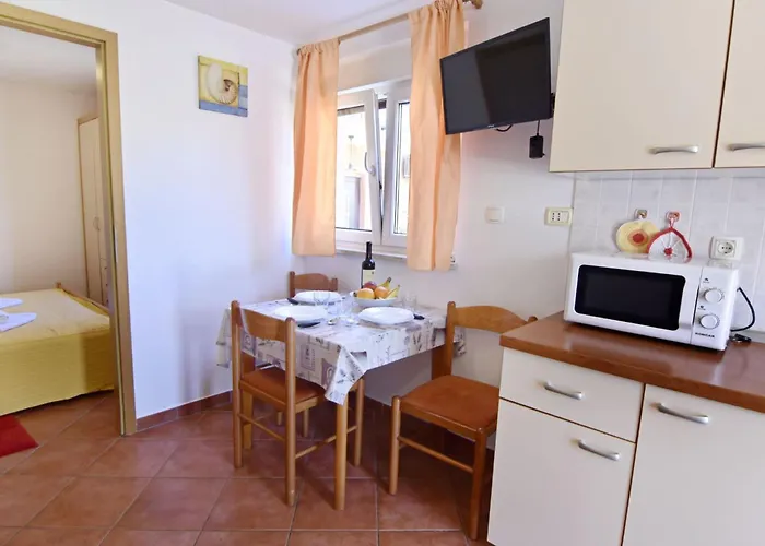 In Mit Schoener Terrasse By Interhome Διαμέρισμα Ουμάγκ